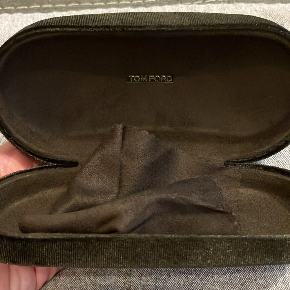 Tom Ford Liv TF 851 Blue Tint Sunglasses - Picture 5 of 6